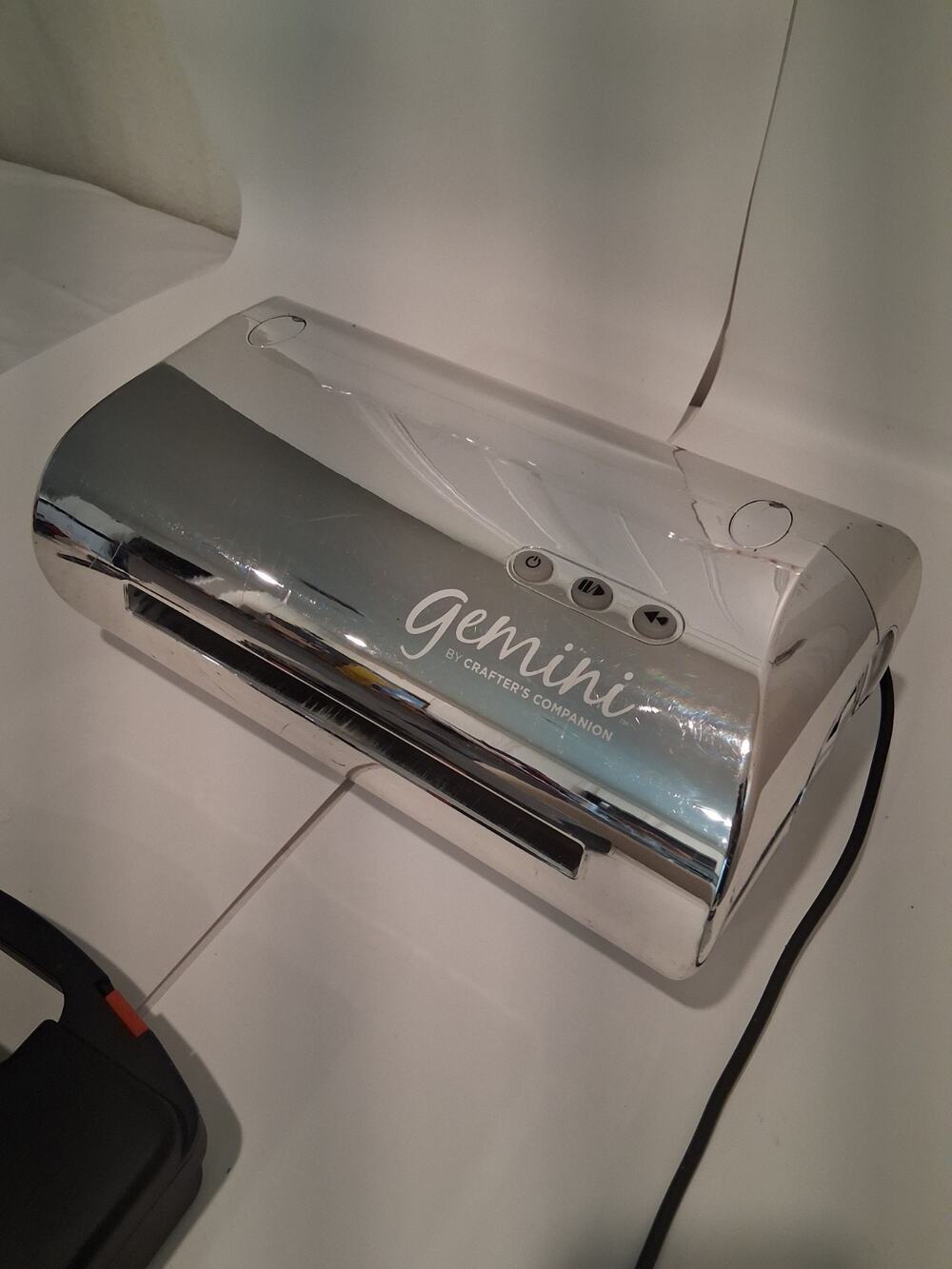 Crafter's Companion Gemini Electronic Die Cutting Machine GEM-M-USA TESTED